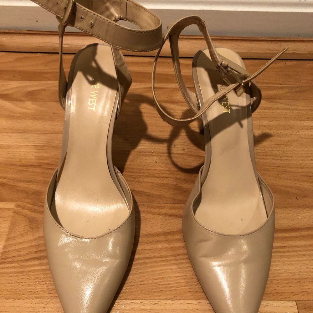Nine West Slingbacks w/Ankle strap - Picture 3 of 6